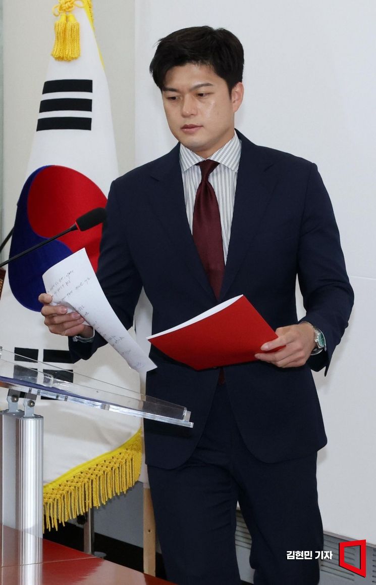 [포토] 현안 입장발표 나선 김용태 비대위원장