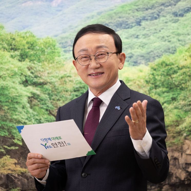 김덕현 경기 연천군수는 지난 13일 아시아경제와의 인터뷰에서 "정부의 '특별한 희생에 대한 특별한 보상' 정책 기조에 따라 연천군은 반드시 기회발전특구로 지정돼야 한다"고 밝히고 있다. 연천군 제공