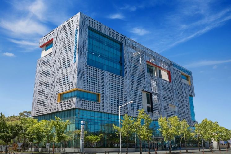 한국로봇산업진흥원, 로봇 기업에 165억 국비 지원…65개 지원 과제 선정