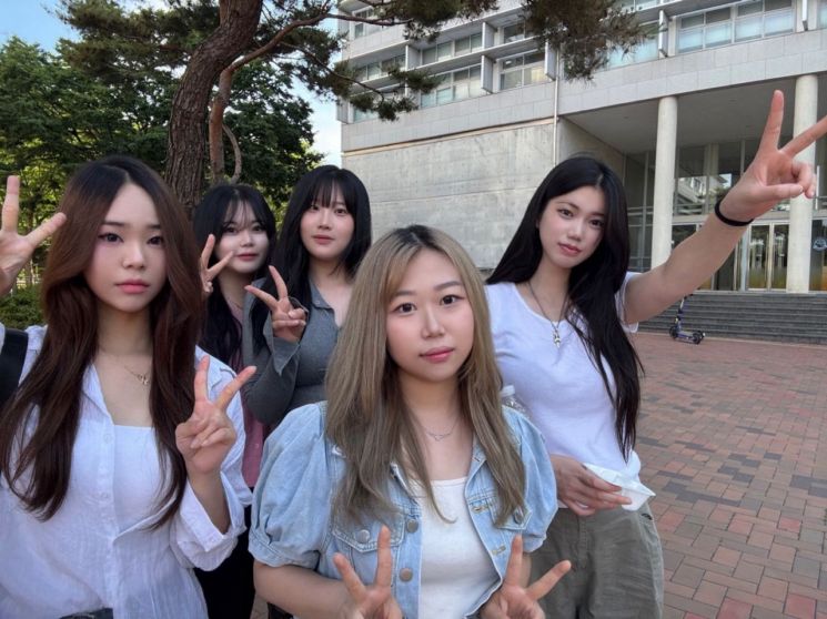 대구가톨릭대 미디어영상광고홍보학부 ‘플레이트’팀. 왼쪽부터 김소원, 노혜원, 박수연, 김효리, 전금주 학생. 대구가톨릭대 제공