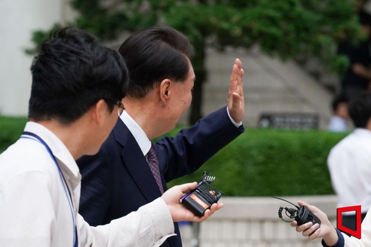 윤석열 전 대통령 7차 공판 퇴청