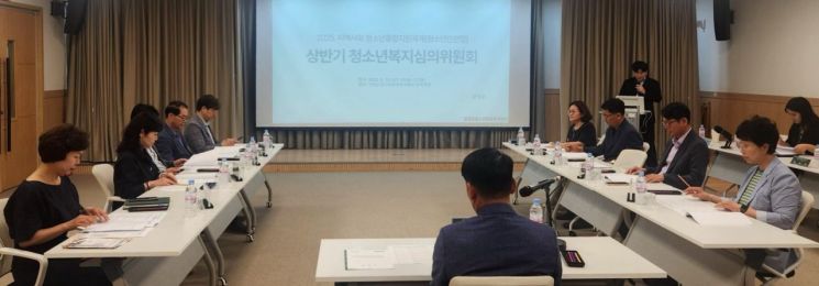 담양군은 최근 청소년복지심의위원회를 열고, 연계기관 간 협업 강화 등 청소년 안전망 강화를 위한 방안을 논의했다. 담양군 제공