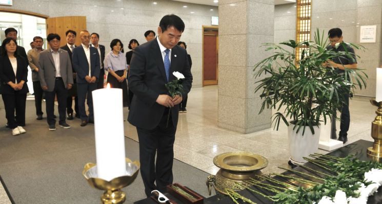 광주교육청, 기관장 회의…독립운동 정신 되새겨