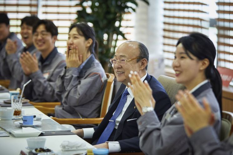 김승연 한화 회장, 대산공장 찾아 "기술·품질 경쟁력 강화" 주문