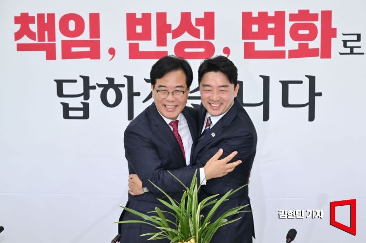 [포토] 강훈식 비서실장, 野원내대표 예방