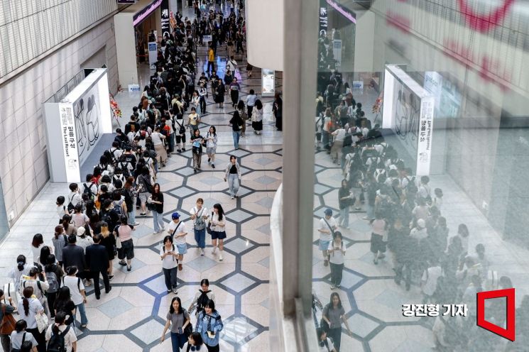[포토] 2025 서울국제도서전 '구름 인파'