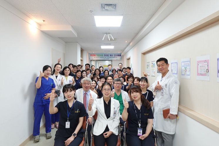 광주기독병원이 최근 항생제 오남용을 줄이고 적절한 사용을 도모하기 위한 '항생제 적정사용 관리팀'을 개소했다. 광주기독병원 제공