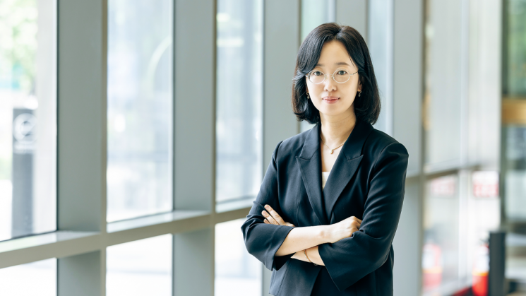 '대한민국 엔지니어상'을 수상한 손윤익 SK하이닉스 미래기술연구원 DPERI조직 팀장. D램 개발에 HKMG 공정을 적용하는 등 기술 혁신을 이끌어온 성과를 인정받았다. SK하이닉스
