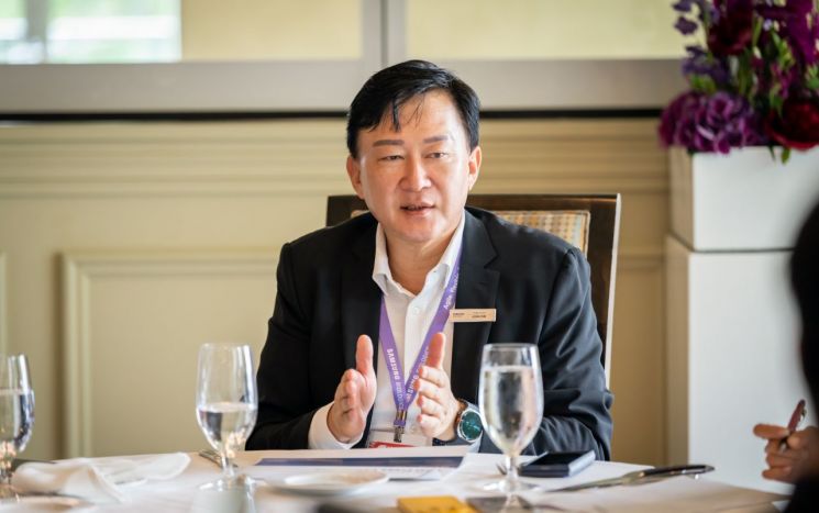 존림 삼성바이오로직스 대표가 17일(현지시간) 미국 보스턴에서 열린 기자간담회에서 사업 현안에 대해 설명하고 있다. 바이오USA공동취재단