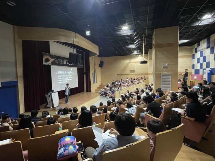 광주과학관, '블랙홀로 가는 여행' 강연 성료