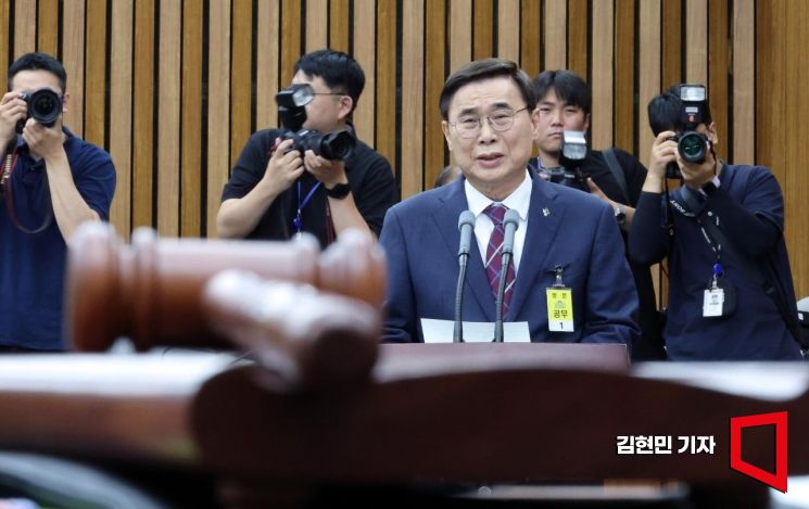 이종석 국가정보원장 후보자가 19일 국회 정보위원회에서 열린 인사청문회에서 발언하고 있다. 2025.6.19 김현민 기자