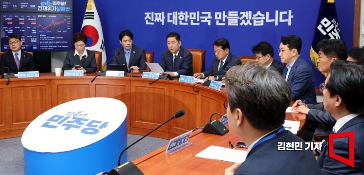 김병기 더불어민주당 당대표 직무대행 겸 원내대표가 20일 국회에서 열린 최고위원회의에서 발언하고 있다. 2025.6.20 김현민 기자
