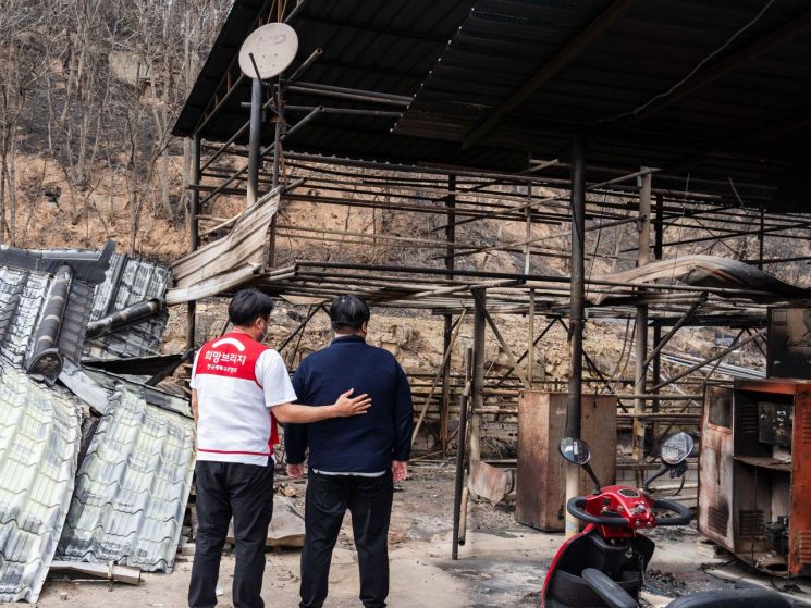전국 동시다발 산불, 진화·구호·예방·기부 모든 것 바꾸었다