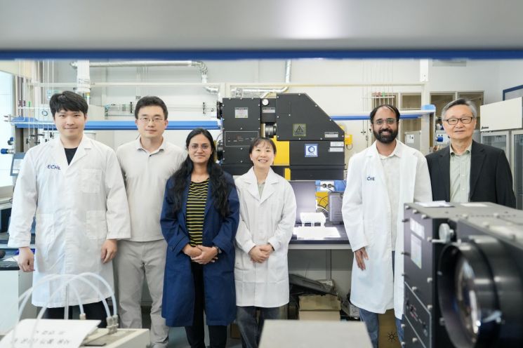 인공나뭇잎, 드디어 상용화 향한 문 열다!…  UNIST 연구팀 개발 성공