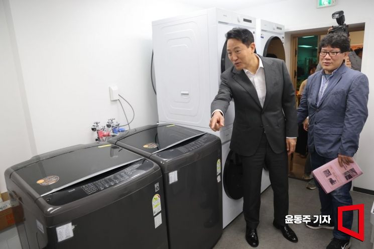 [포토] 온기창고 찾은 오세훈 시장