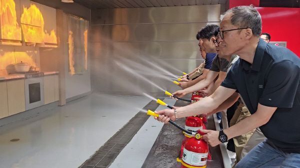 크나우프 석고보드, ‘안전의 날’ 행사 개최…재난안전 체험교육 진행