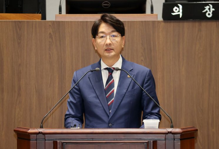 충남도의회 구형서 의원이 기후에너지부 신설 대비 충남도 조직개편을 촉구했다./충남도의회 제공