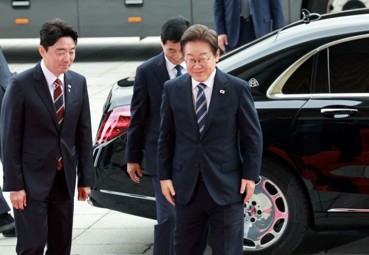[속보]이재명 대통령, 국회 도착…첫 추경안 시정연설