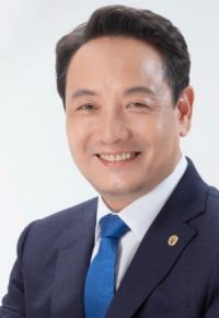 임택 광주 동구청장.