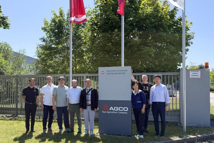 독일 AGCO Fendt 방문단 단체사진.
