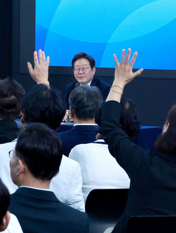 이재명 대통령 타운홀 미팅…광역단체장 전략 부재 드러나