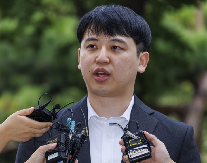 경찰 참고인 조사 출석한 서울아산병원 한성존 전공의 대표. 연합뉴스