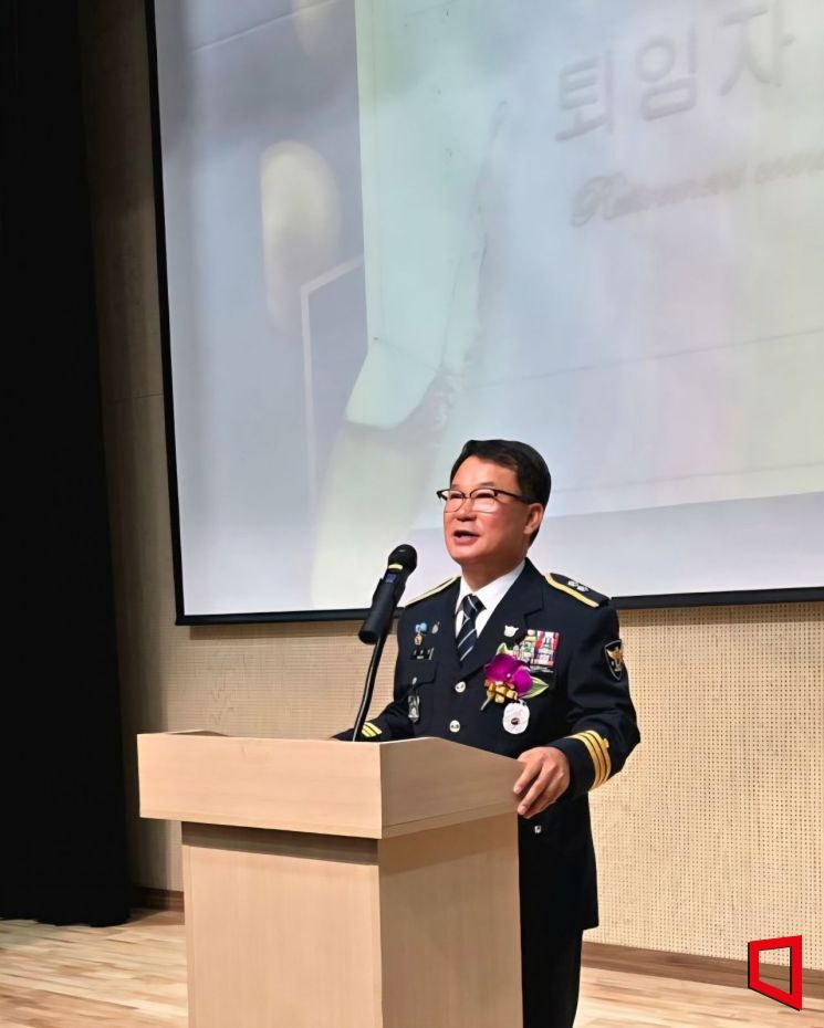 양평경찰서, 2025년 상반기 정년퇴직자 퇴임식 엄숙 거행