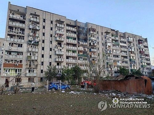 러시아 드론 공격받은 우크라이나 체르카시 아파트. 로이터 연합뉴스