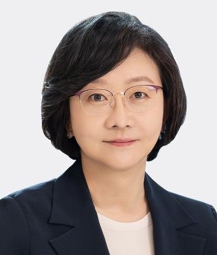 오유경 식약처장 유임…"국민 식의약 안전 위해 최선 다할 것"