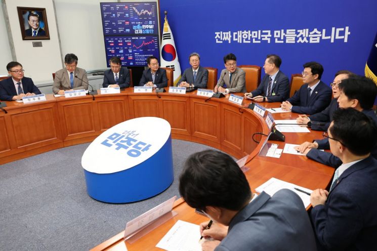 경제계, 與 만나 "상법 개정안, 집권여당으로서 다시 한 번 논의해야"
