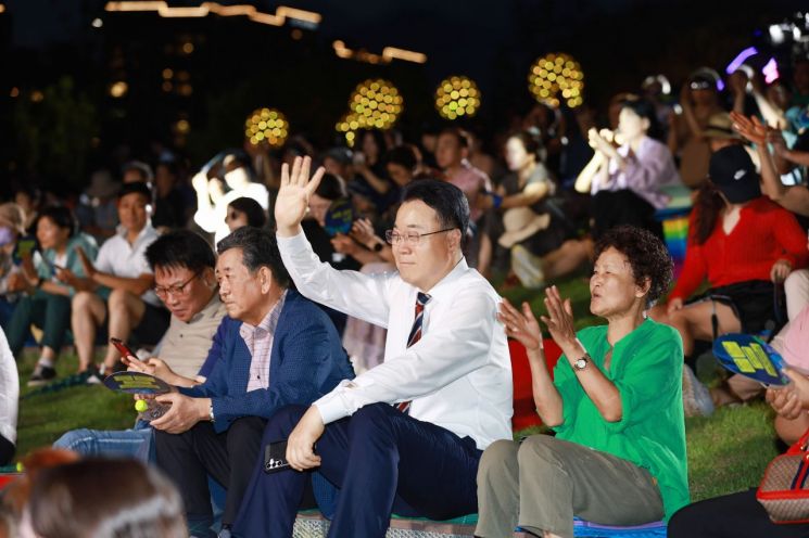 수국과 함께한 '화순 남산 힐링음악회'성료