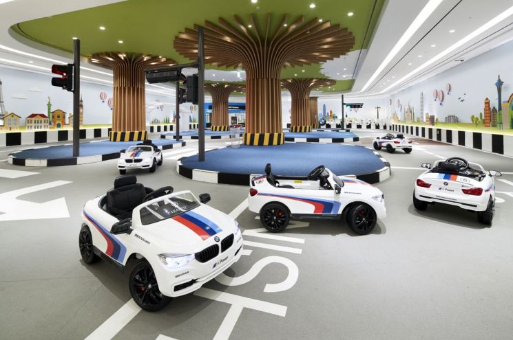 파라다이스호텔 부산의 키즈 빌리지 'BMW 키즈 드라이빙'.