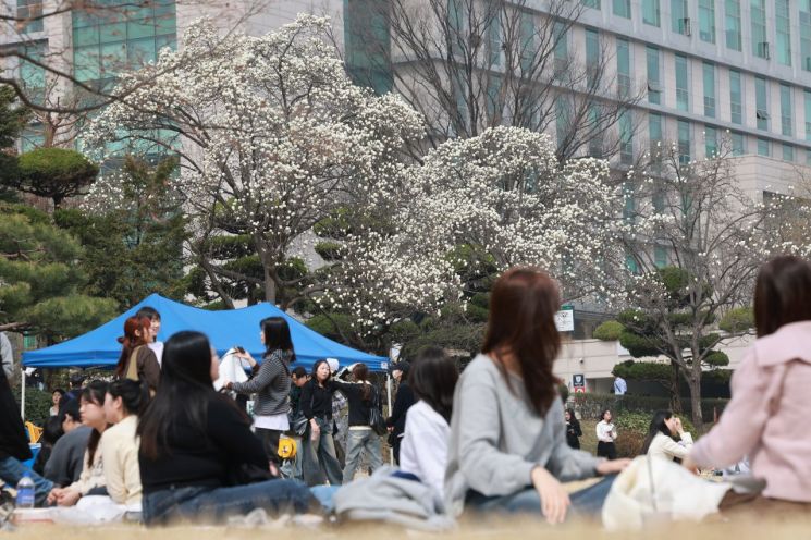 지난 3월 서울 소재 대학교 캠퍼스 모습. 연합뉴스