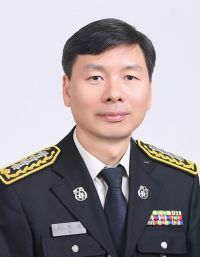 유대선 제33대 중부소방서장.