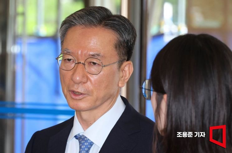 [포토] 질문에 답하는 정성호 법무부 장관 후보자