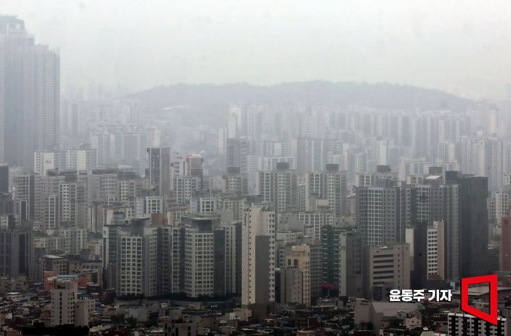 서울 남산에서 바라본 서울 시내 아파트 단지 전경. 2025.06.27 윤동주 기자
