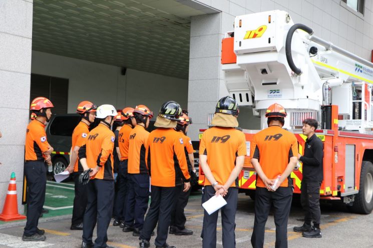 수원남부소방서, 고층화재 특수차량 기능조작교육…7월16일까지