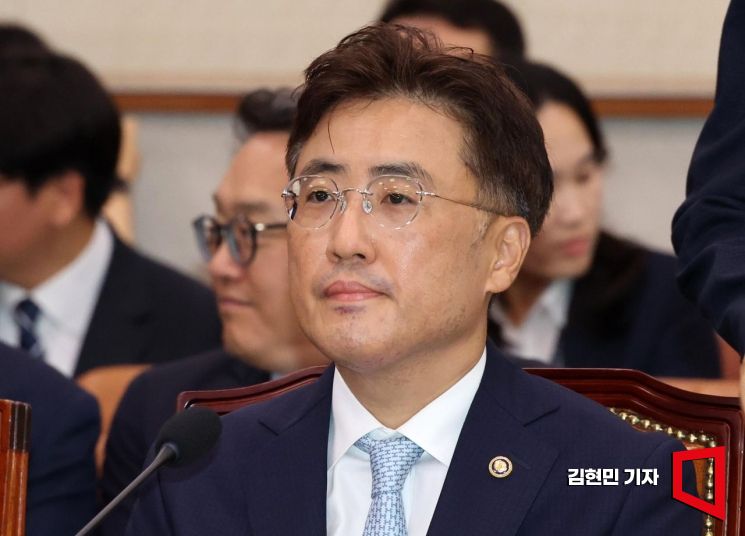 이진수 차관 “노만석에 전화 맞지만…수사지휘권 아니다”