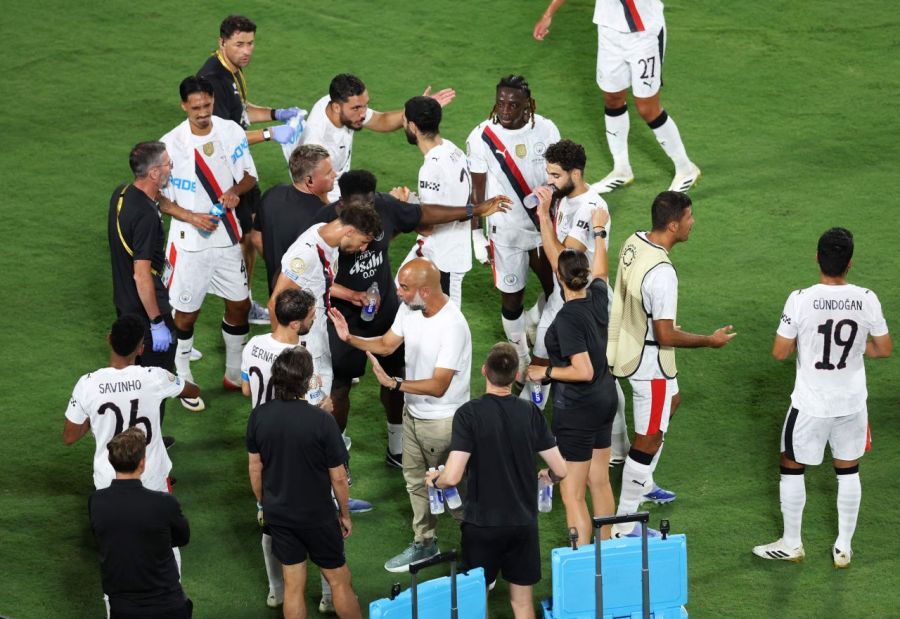 FIFA 클럽 월드컵 2025 16강전에서 수분공급을 위해 주어진 휴식시간. 연합뉴스.