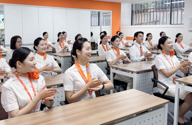 제주항공, 신입 객실승무원 두 자릿수 채용