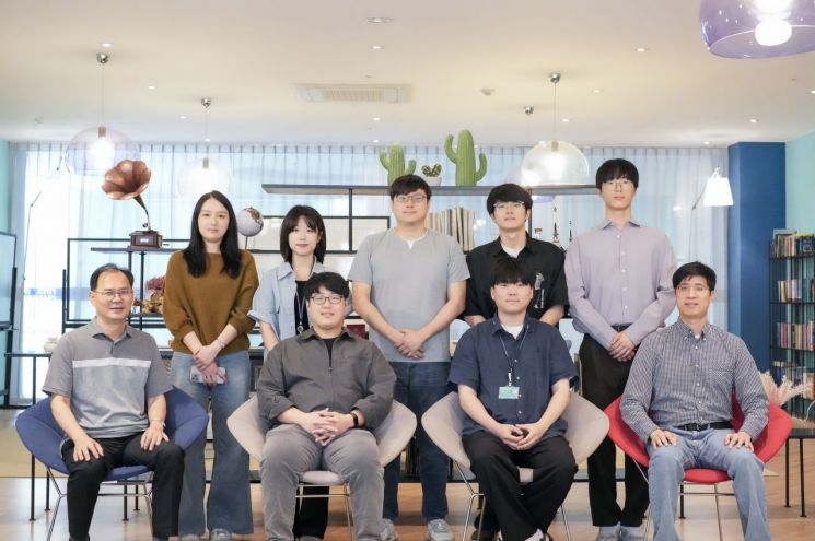 “저전력 고속 연산 AI 반도체 길 열려”… UNIST, 교자성체 메모리 소자 개발