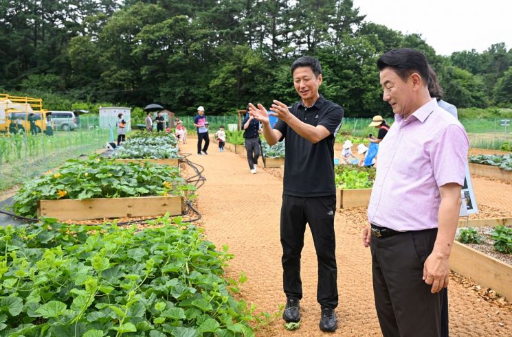 의정부시, 민락 힐링 텃밭정원…꽃과 텃밭이 어우러진 도심 속 쉼터로