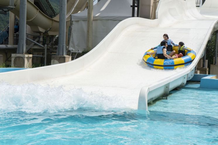 휘닉스파크, 워터파크 '블루캐니언' 야외 슬라이드 재개