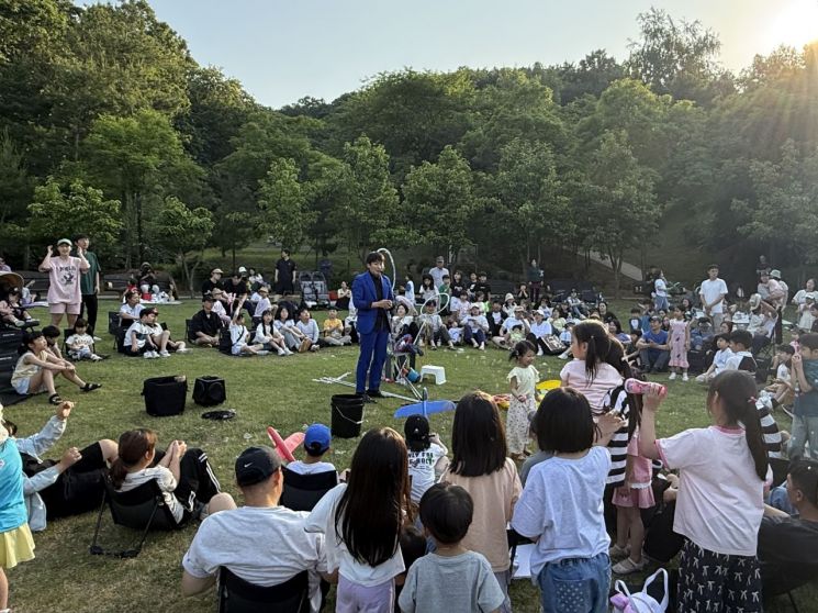 2025 독서대전을 맞아 도서관에서 다양한 사전 행사들이 진행되고 있다. 김포시 제공