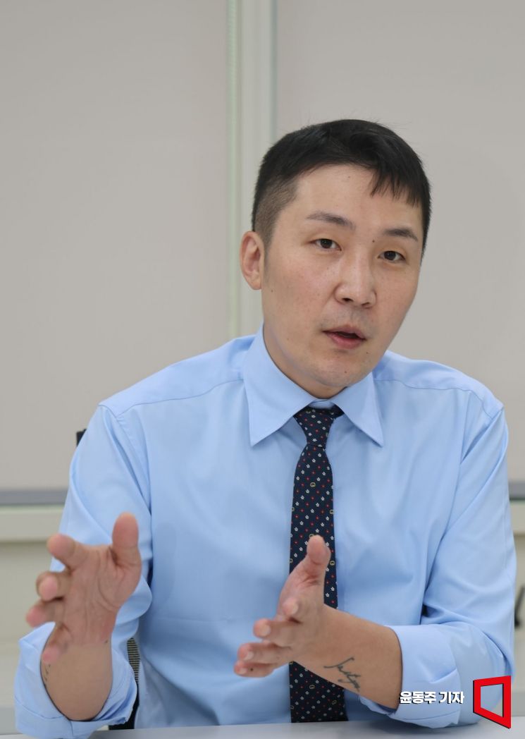 신재혁 스카이월드와이드 대표가 지난 2일 서울 강남구 사무실에서 아시아경제와 인터뷰를 하고 있다. 윤동주 기자