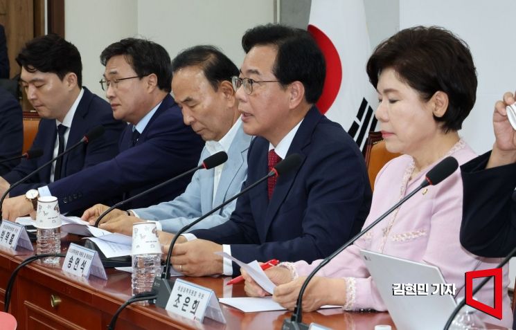 [포토] 송언석 “李정부 인사시스템 마비…기대 못 미쳐”