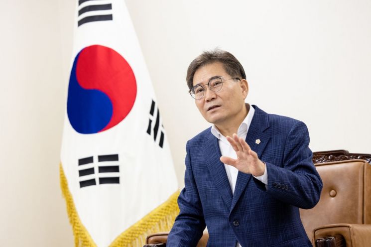 이강천 대한법무사협회장 “시민 곁 법률 전문가로 자리매김”