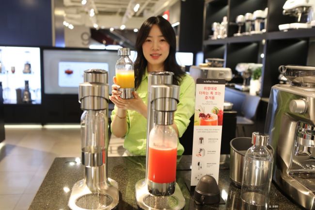 롯데백 광주점, 탄산수 제조기 신제품 선봬