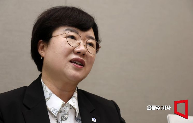 함영진 우리은행 WM센터 부동산리서치랩장이 아시아경제와 인터뷰를 하고 있다. 윤동주 기자