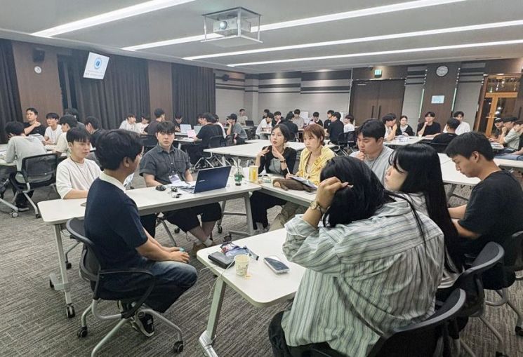 현직자 멘토링 프로그램. 국립부경대 제공